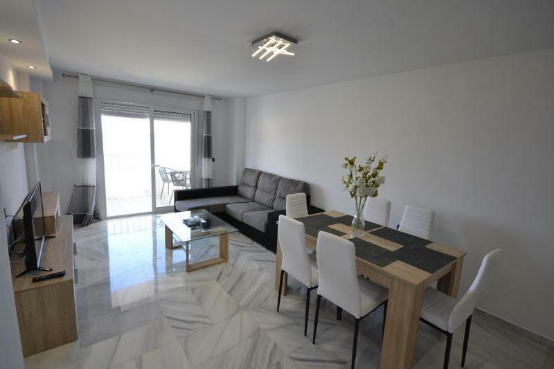 Apartamento Arena Beach Естепона Екстер'єр фото