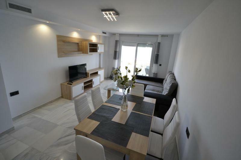 Apartamento Arena Beach Естепона Екстер'єр фото