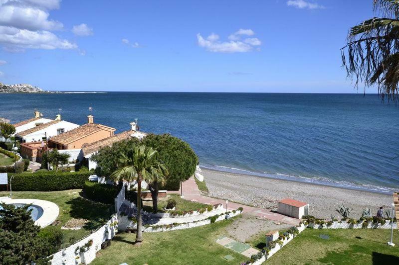 Apartamento Arena Beach Естепона Екстер'єр фото