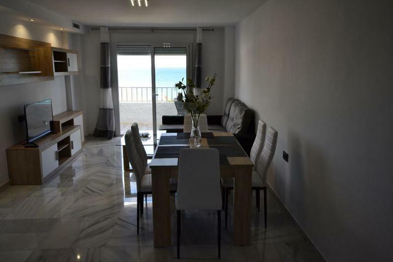Apartamento Arena Beach Естепона Екстер'єр фото