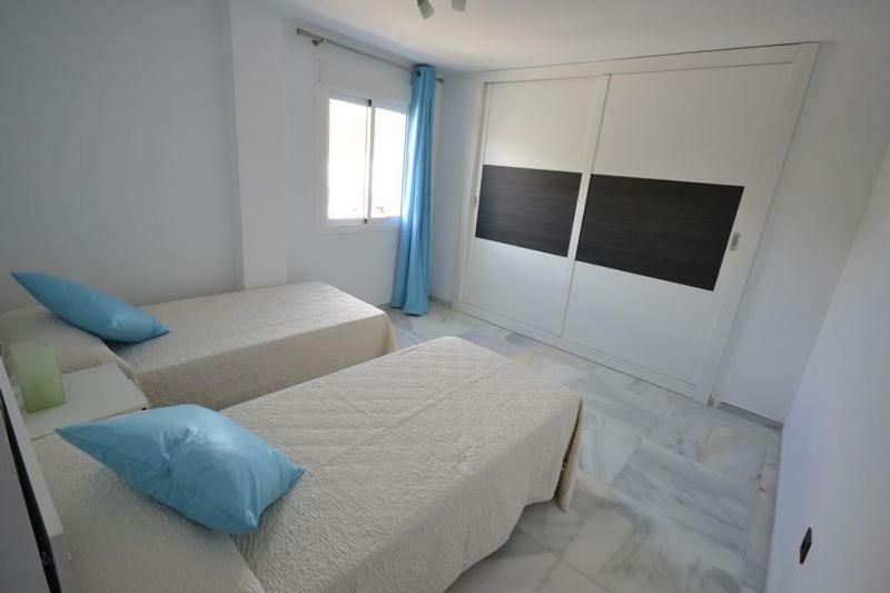 Apartamento Arena Beach Естепона Екстер'єр фото