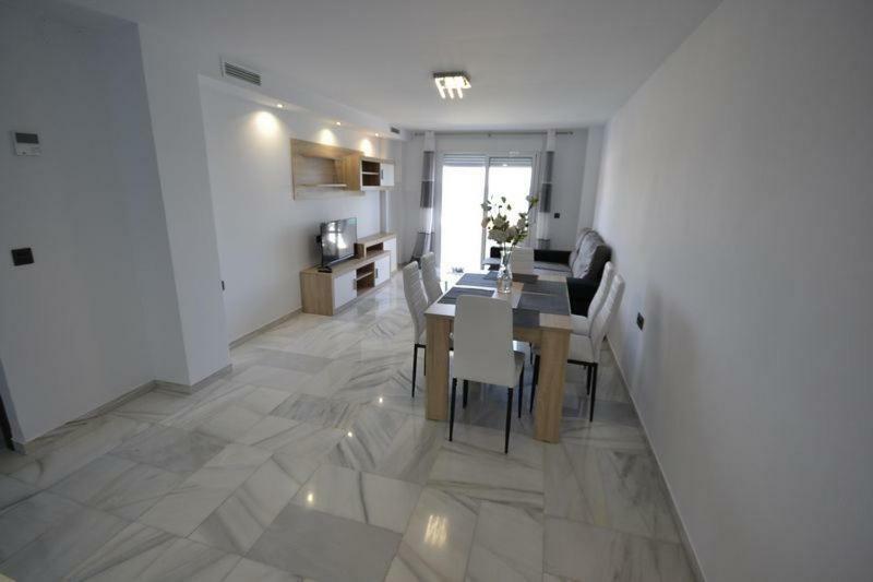 Apartamento Arena Beach Естепона Екстер'єр фото